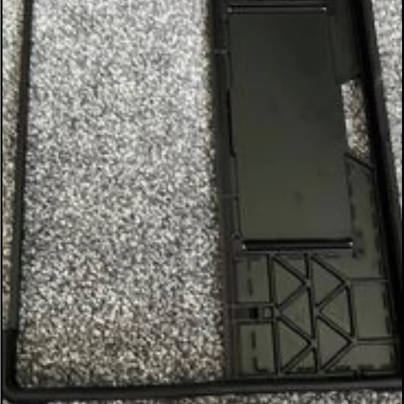 Surface Pro 6 - Picture 3 of 5